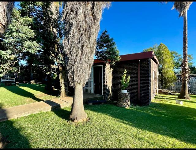4 BEDROOM HOUSE FOR SALE IN THREE RIVERS EAST